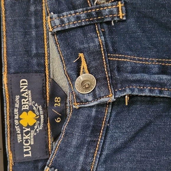 Lucky Brand 6 / 28 Charlie Capri Jeans Summer Spring Casual Dark Wash - Picture 3 of 10